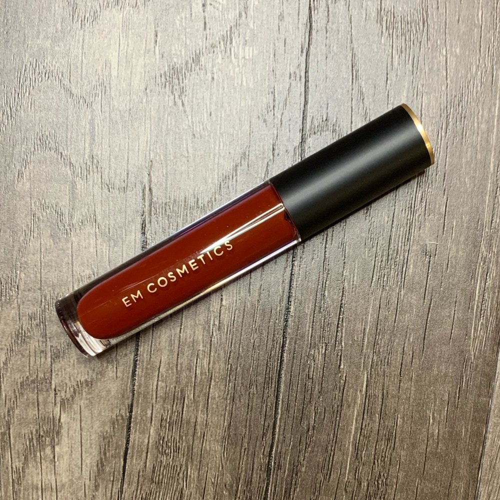 🆕 Em Cosmetics - Infinite Lip Cloud - Soft Sangria - Lipstick